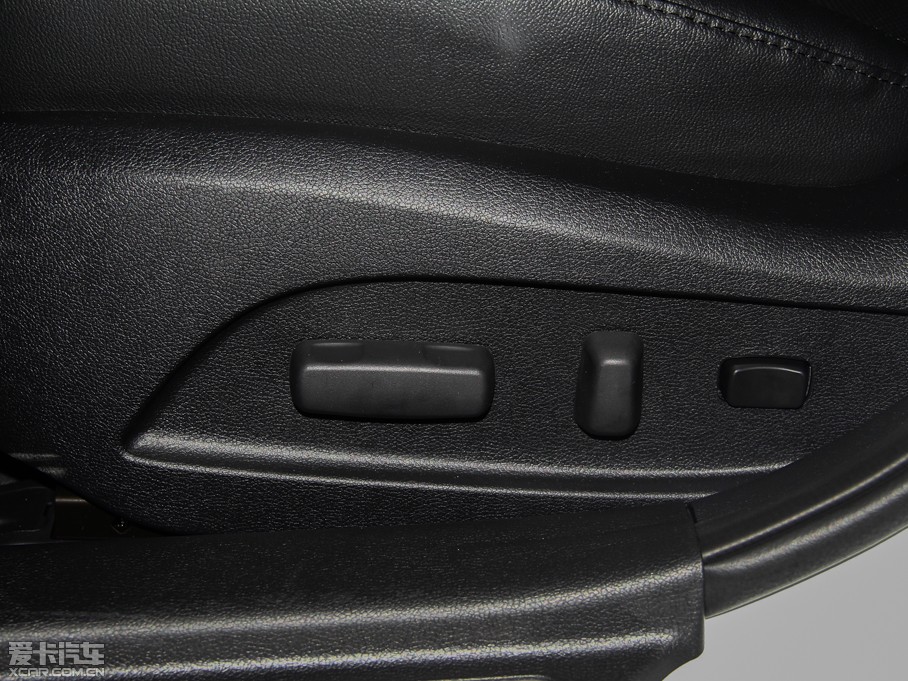 2014{ 2.4L GLXԄ(dng)A (gu)V