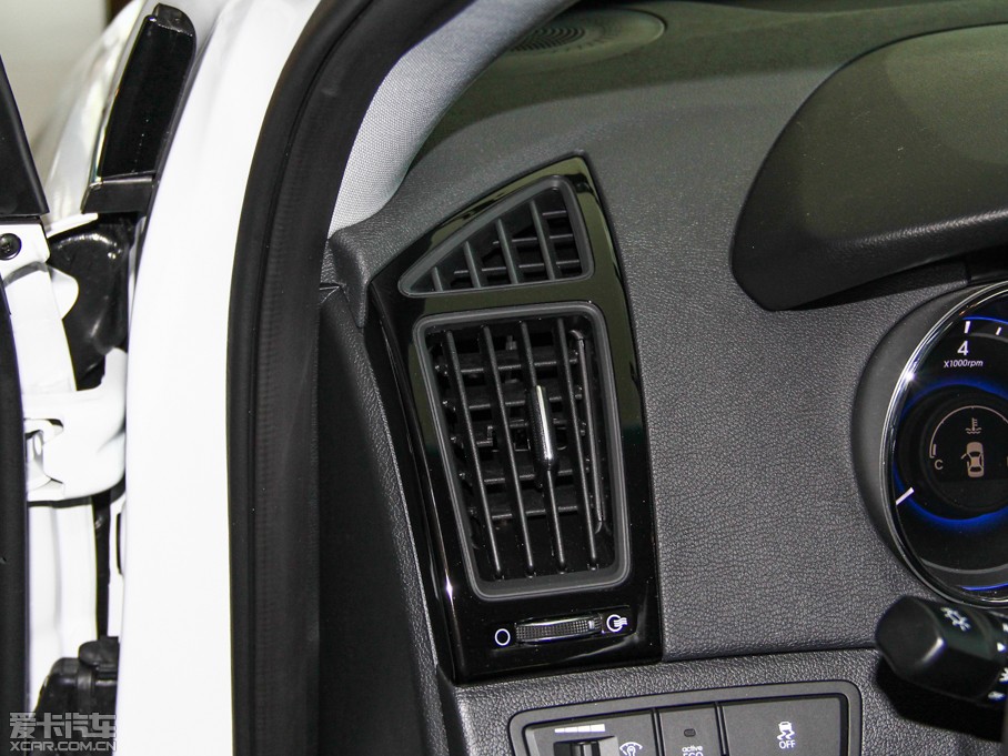 2014{ 2.4L GLXԄ(dng)A (gu)V