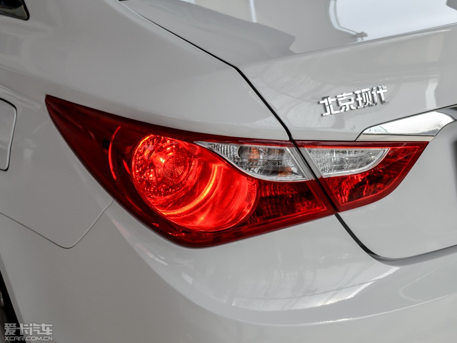 2014{ 2.4L GLSԄI(lng)Ȱ V