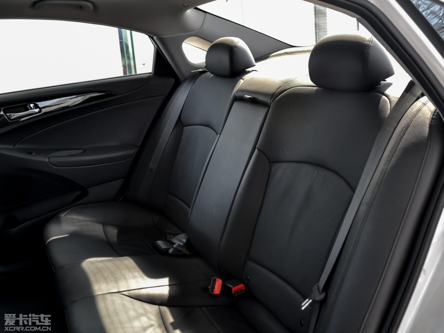 2014{ 2.4L GLSԄ(dng)I(lng)Ȱ (gu)V