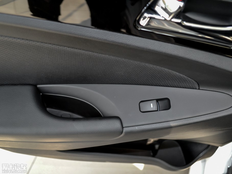 2014{ 2.4L GLSԄIȰ V