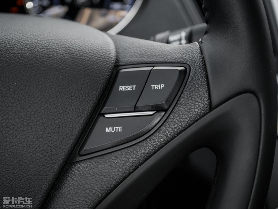 2014�����{���� 2.0L GLS�Ԅ��I�Ȱ�