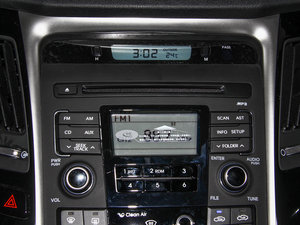 2014款2.0L GLX自动豪华版 中控区