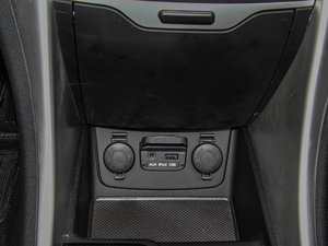 2014款2.0L GLX自动豪华版 中控区