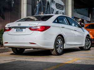 2014款2.0L GLS自动领先版 整体外观