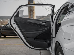 2014款2.0L GLS自动领先版 左后车门