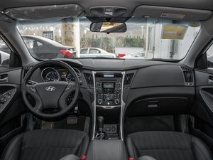 2014款2.0L GLS自动领先版 内饰全景