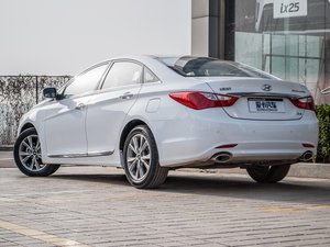 2014款2.4L GLS自动领先版 国IV 左后45度