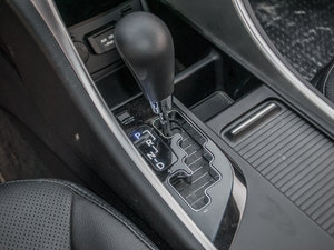 2014款2.4L GLS自动领先版 国IV 换挡杆