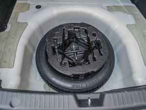 2014款2.4L GLS自动领先版 国IV 备胎