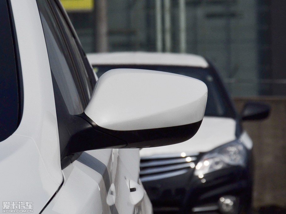 2015���ʄ� 1.6 GS �քӕr����