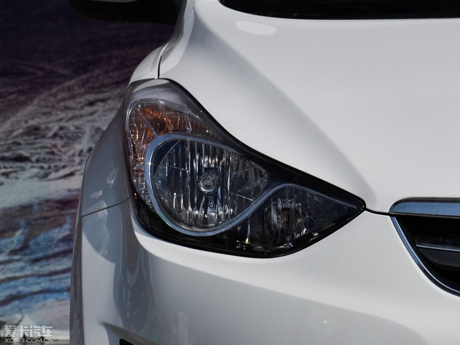 2015���ʄ� 1.6 GS �քӕr����