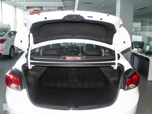 北京現代2015款朗動