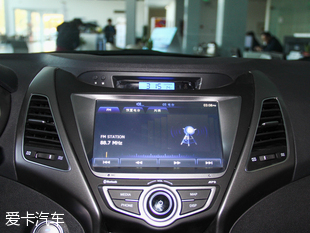 北京現代2015款朗動