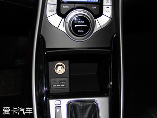 北京現代2015款朗動