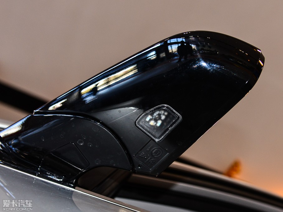 2015�����{�� 2.4GDi TOP��Ş��