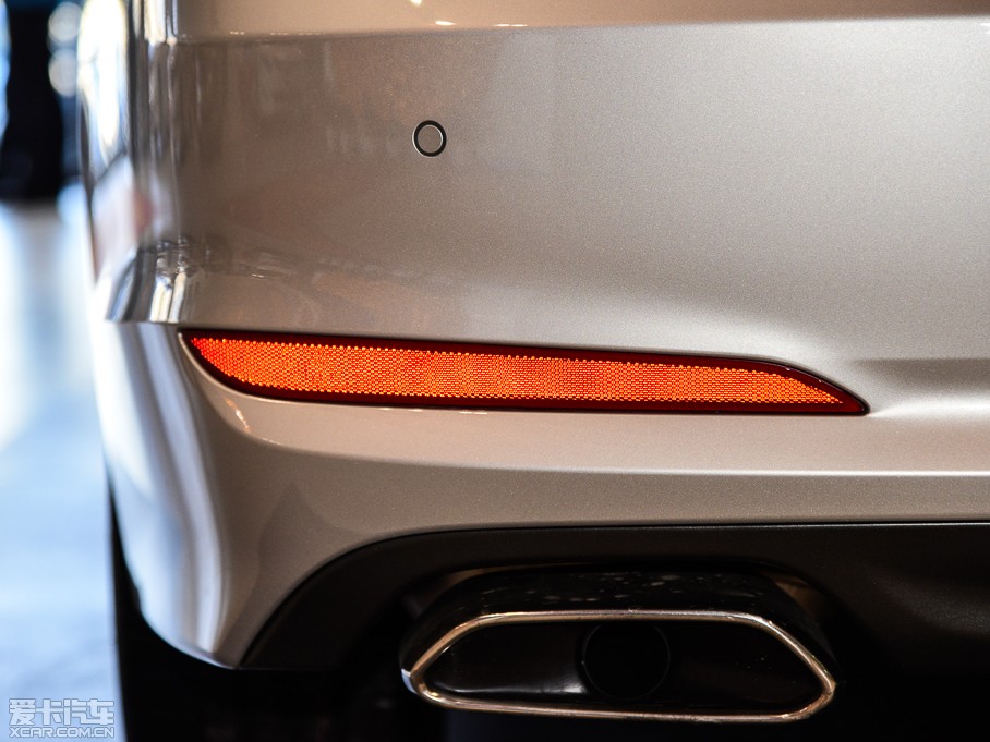 2015�����{�� 2.4GDi TOP��Ş��