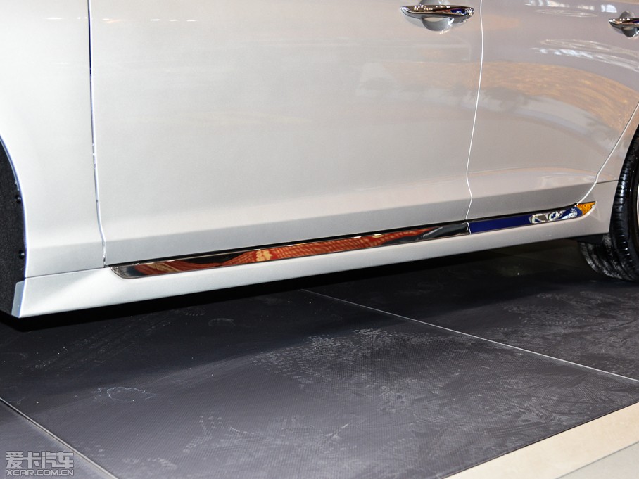 2015�����{�� 2.4GDi TOP��Ş��