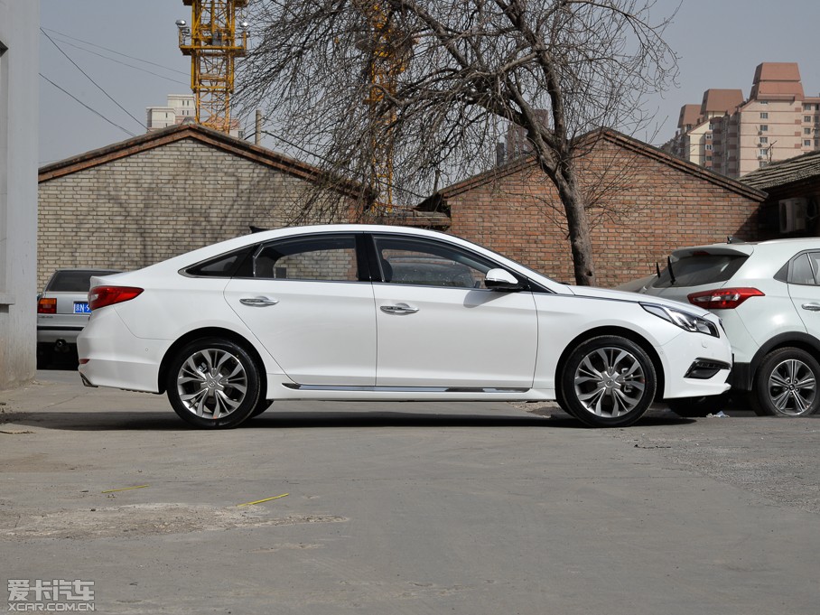 2015{ 2.4GDi TOPŞ