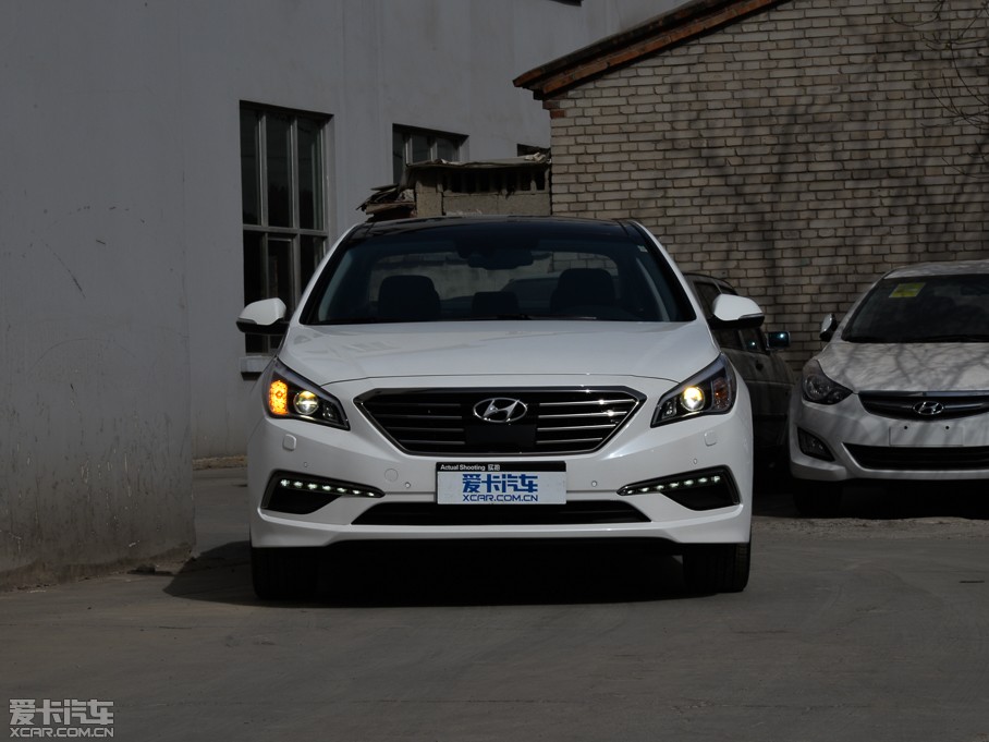 2015�����{�� 2.4GDi TOP��Ş��