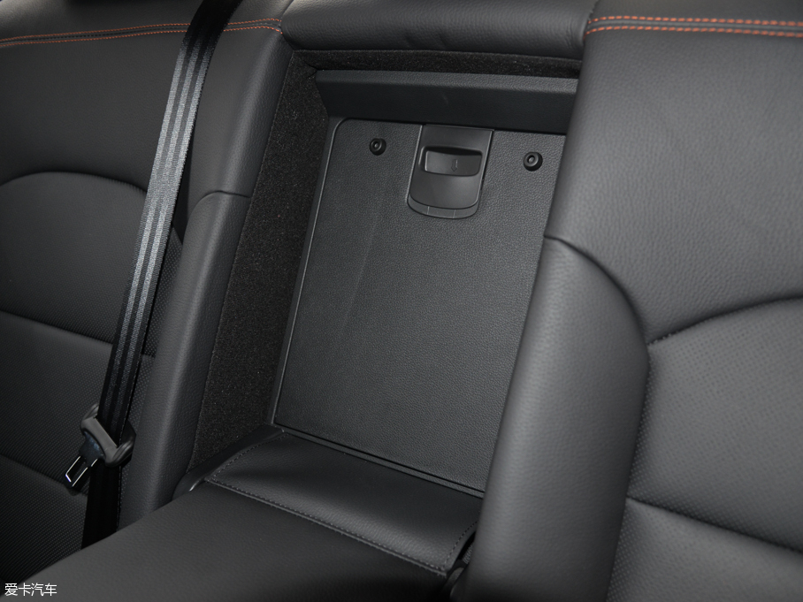 2015�����{�� 1.6TGDi GLS������