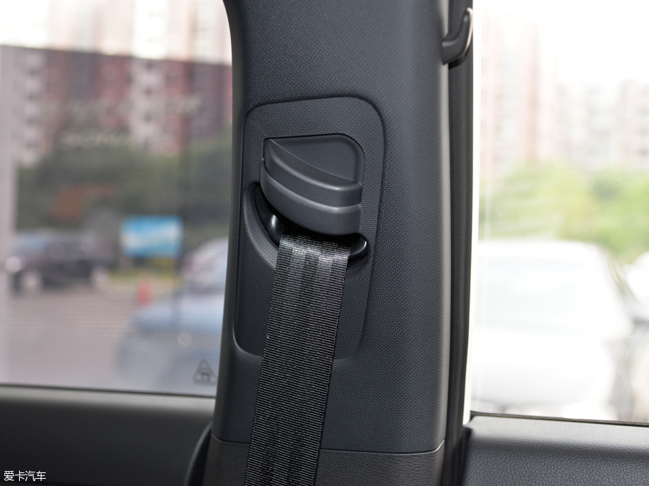 2015�����{�� 1.6TGDi GLS������