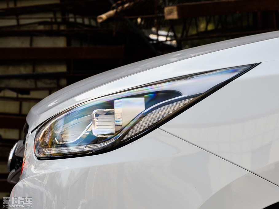 2015��F��ix35 2.0L �ԄӃ�����m�� ��V