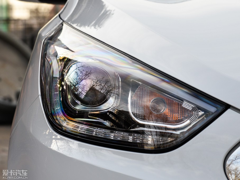 2015��F��ix35 2.0L �ԄӃ�����m�� ��V