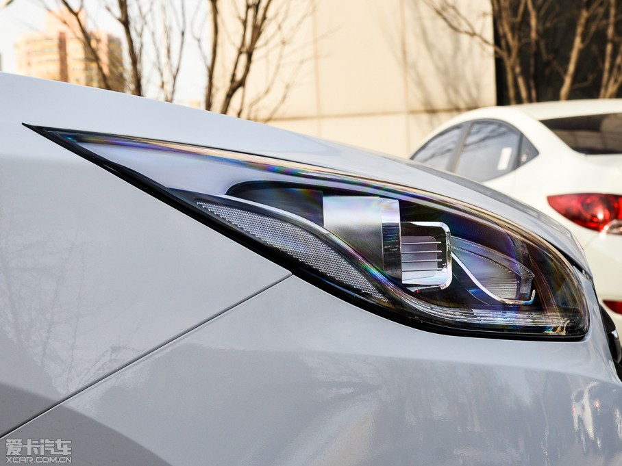 2015��F��ix35 2.0L �ԄӃ�����m�� ��V