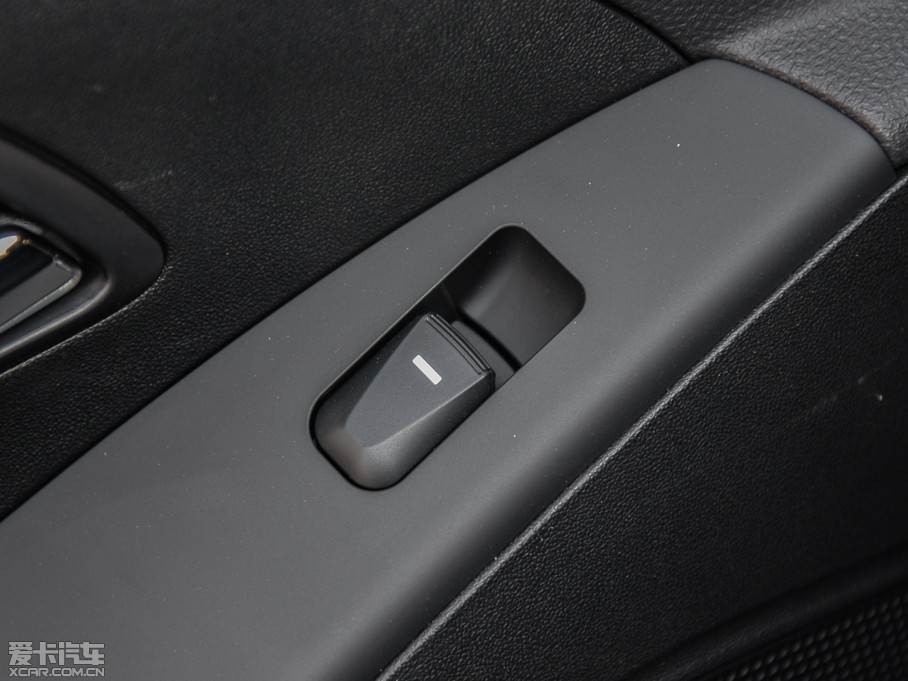 2015��F��ix35 2.0L �ԄӃ�����m�� ��V