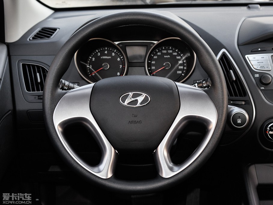 2015款现代ix35 2.0L 自动两驱舒适型 国V
