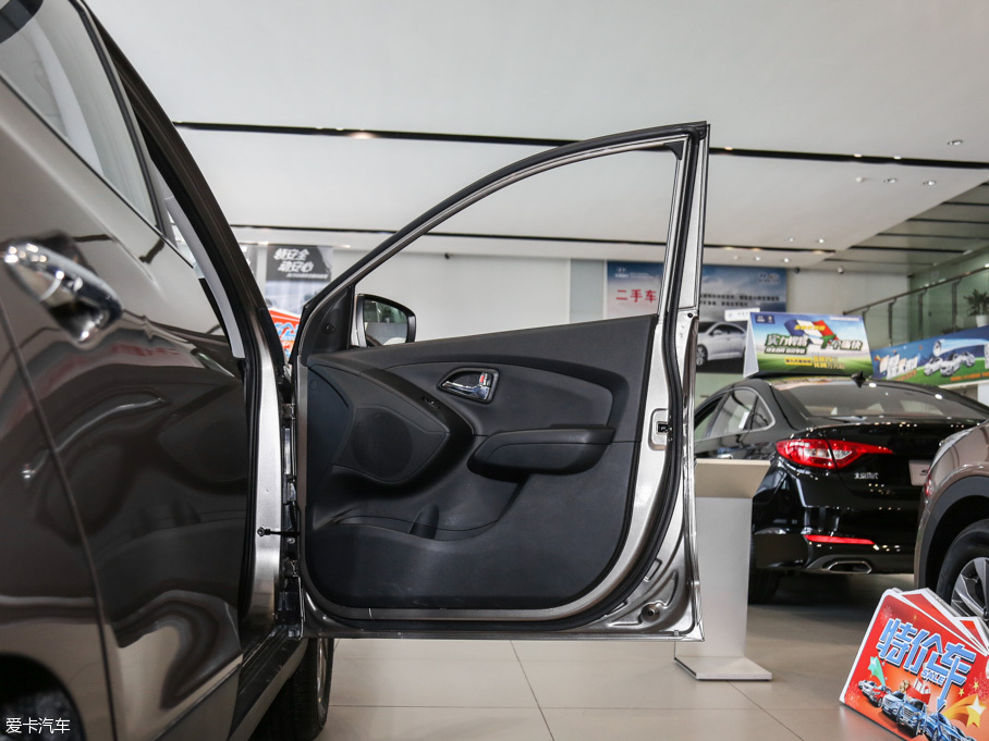 2015Fix35 2.0L ԄӃ V