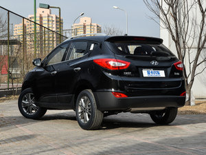 2015款2.0L 自动两驱智能型 国V 左后45度