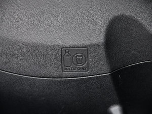 2015款2.0L 自动两驱舒适型 国V 空间座椅
