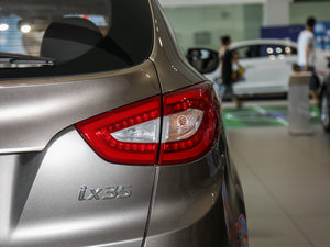 2015款2.0L 自动两驱智能型 国V 细节外观
