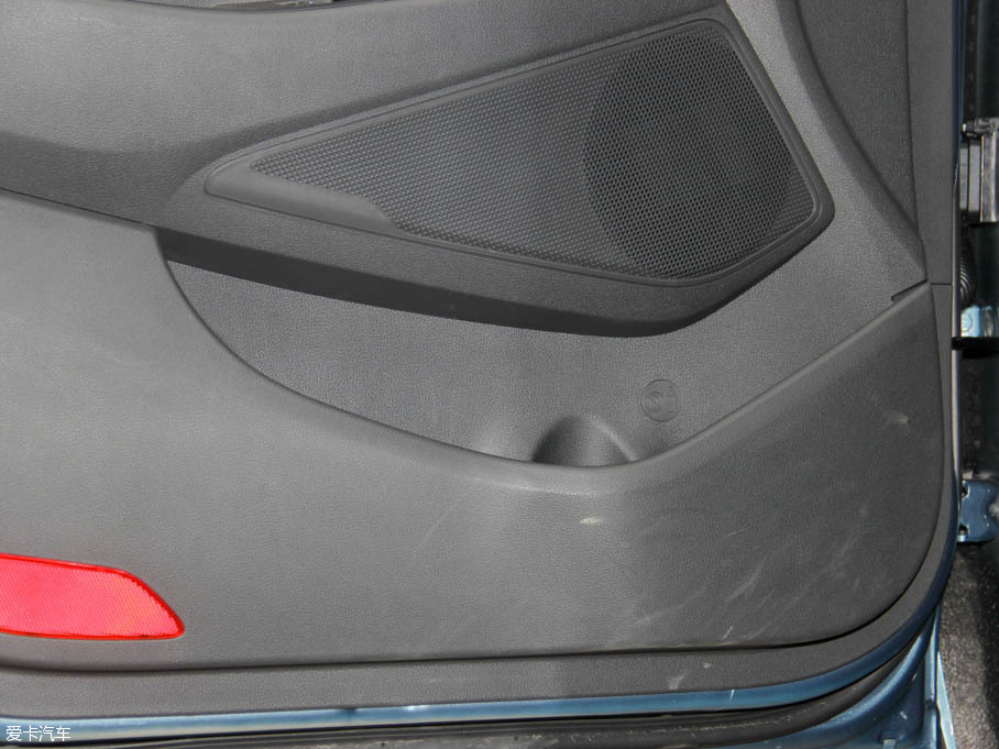 2015;L 1.6T GLS ԄӃ