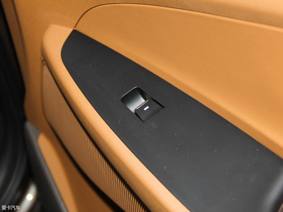 2015;L 1.6T TOP ԄŞ