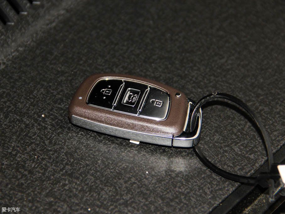 2015;L 1.6T TOP ԄŞ