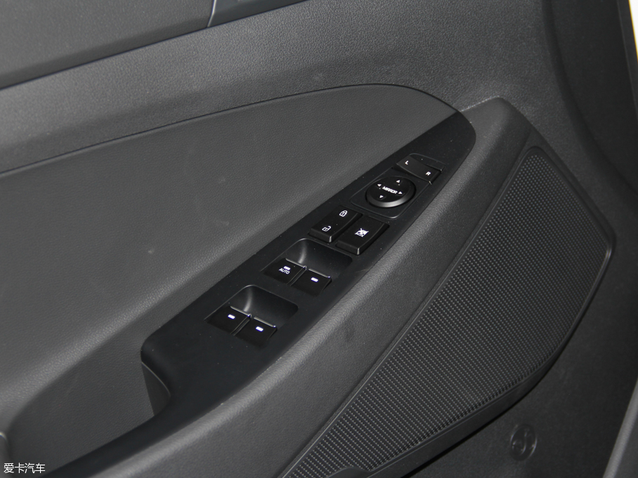 2015;L 2.0L GLS ԄӃ