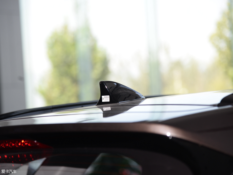 2015;L 1.6T GLX ԄӃI