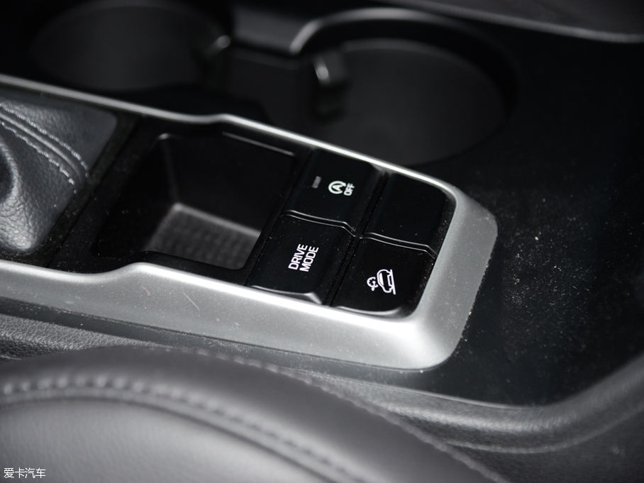 2015;L 1.6T GLX ԄӃ(q)I(lng)