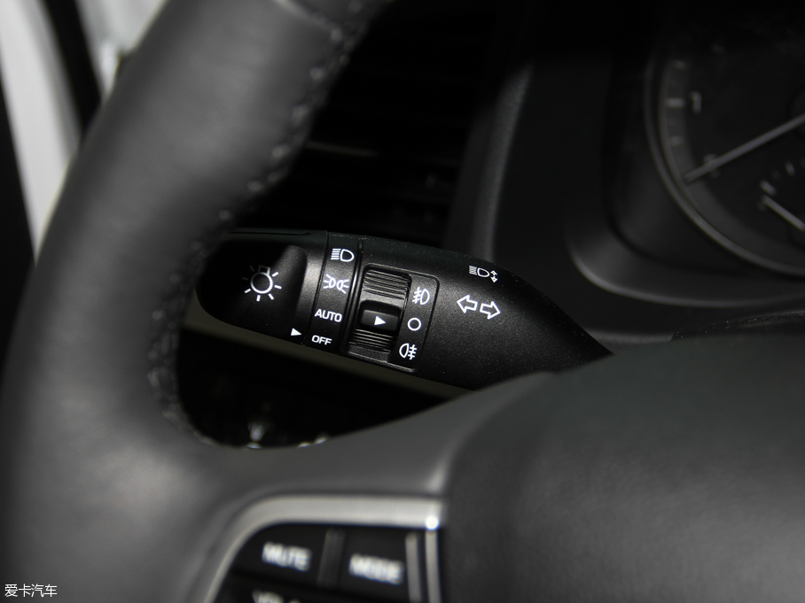 2016���I�� 1.6L �Ԅ�������Ş��