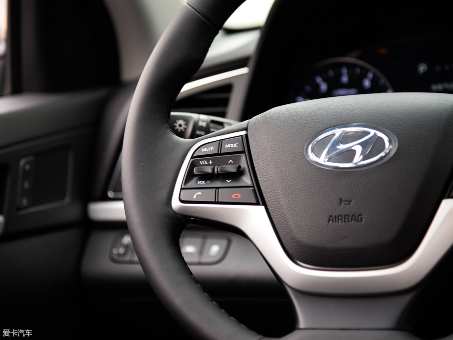 2016���I�� 1.6L �Ԅ�������Ş��