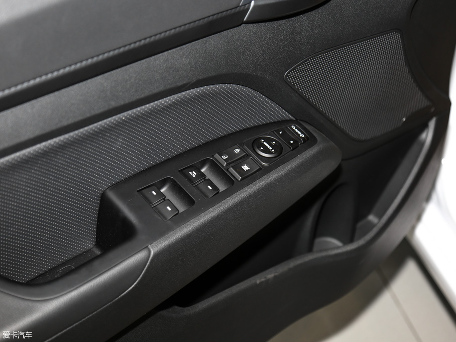 2016���I(l��ng)�� 1.4T �p�x���ńӾ�Ӣ��