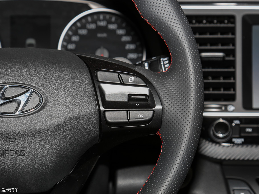 2016���I�� 1.4T �p�x���ńӾ�Ӣ��