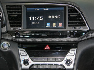 2016款1.4T 双离合炫动旗舰型 中控区
