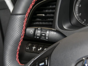 2016款1.4T 双离合炫动旗舰型 中控区