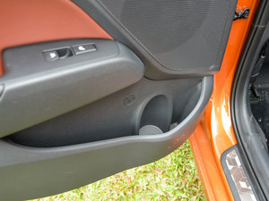 2016款1.6L 自动智炫旗舰型 空间座椅