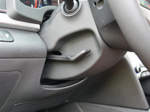 2016款1.6L 自动智炫旗舰型 中控区