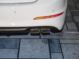 2016款1.4T 双离合炫动活力型 排气管